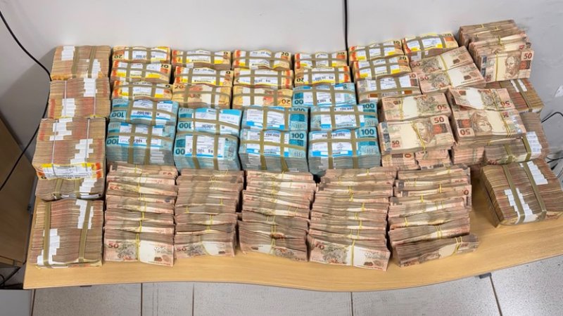 PF apreende R$ 2 milhões em dinheiro após saque em Porto Velho; seguranças fugiram