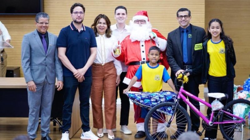 Assembleia Legislativa de Rondônia realiza entrega de presentes às crianças em parceria com os Correios